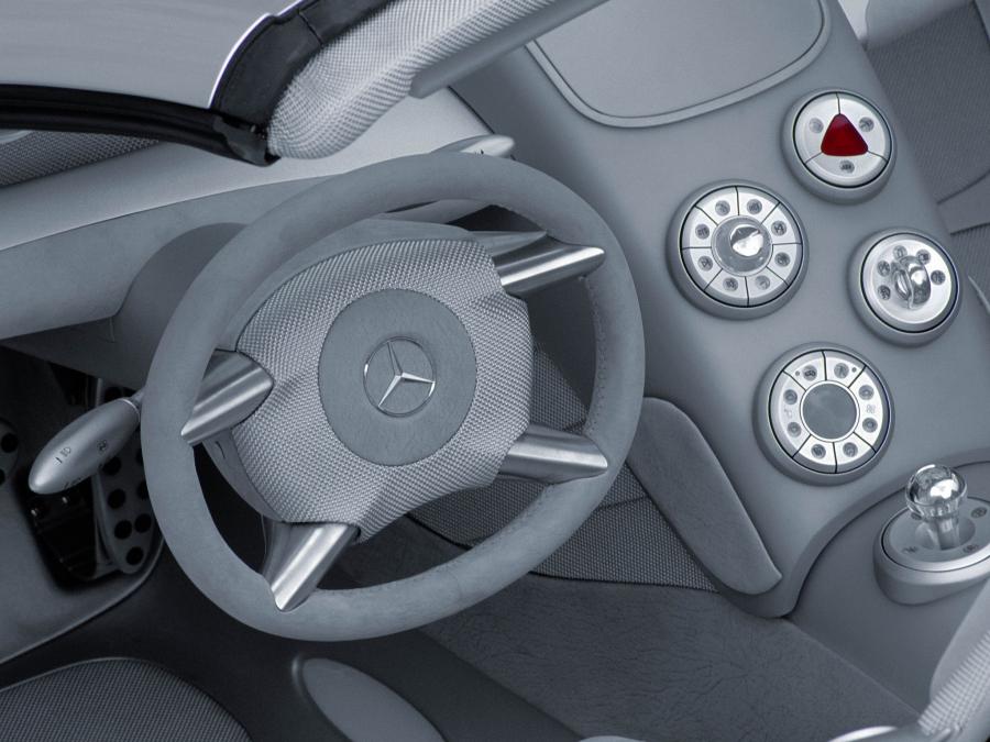  Mercedes-Benz Vision SLR Roadster Concept 1999 года  (фото 10 из 20)